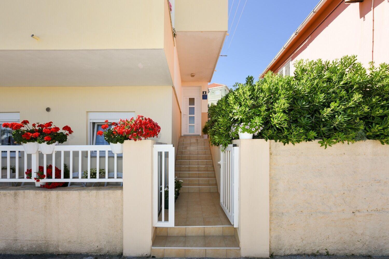 Apartments Kolt - 15M From Sea Kali Dış mekan fotoğraf